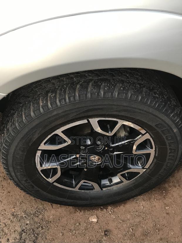 Toyota Fortuner 2011 Silver