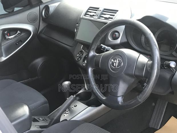 Toyota RAV4 2010 White