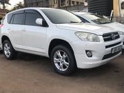 Toyota RAV4 2010 White for sale