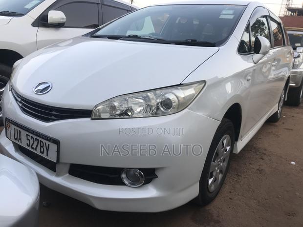 Toyota Wish 2010 White