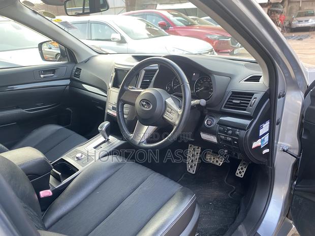 Subaru Outback 2013 Silver