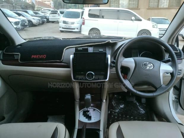 Toyota Premio 2010 White