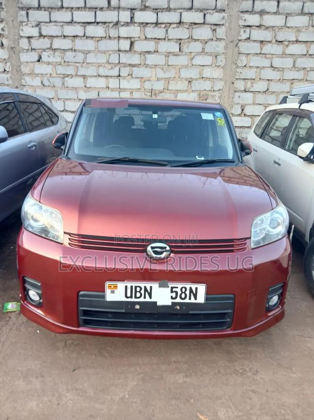 Toyota Corolla Rumion 2009 Red