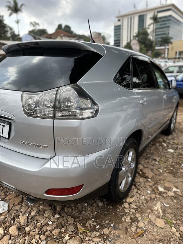 Toyota Harrier 2008 Silver