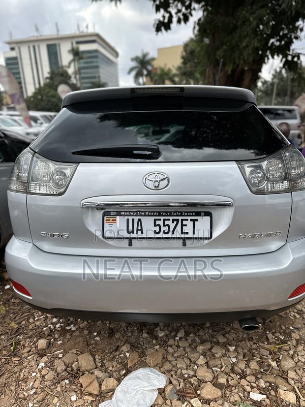 Toyota Harrier 2008 Silver