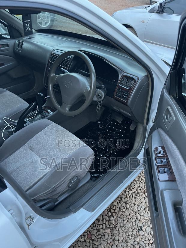 Toyota Corona Premio 2001 White