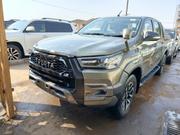 Toyota Hilux 2018 Green for sale