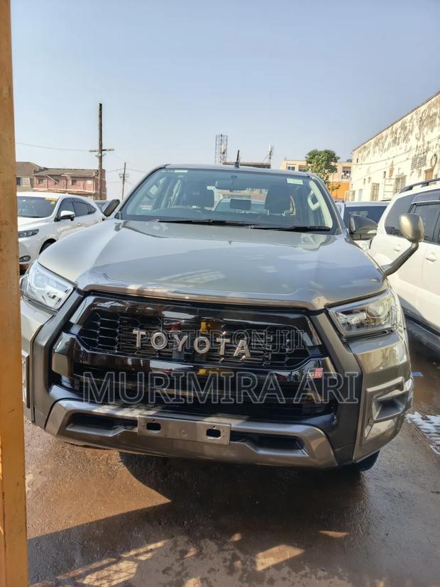 Toyota Hilux 2018 Green