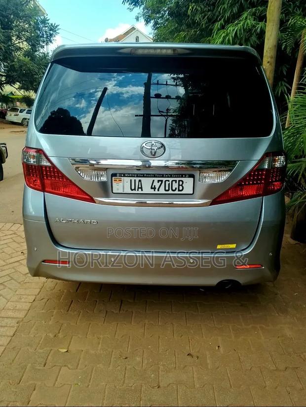 Toyota Alphard 2011 Gray