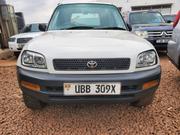 Toyota RAV4 Automatic 2000 White for sale