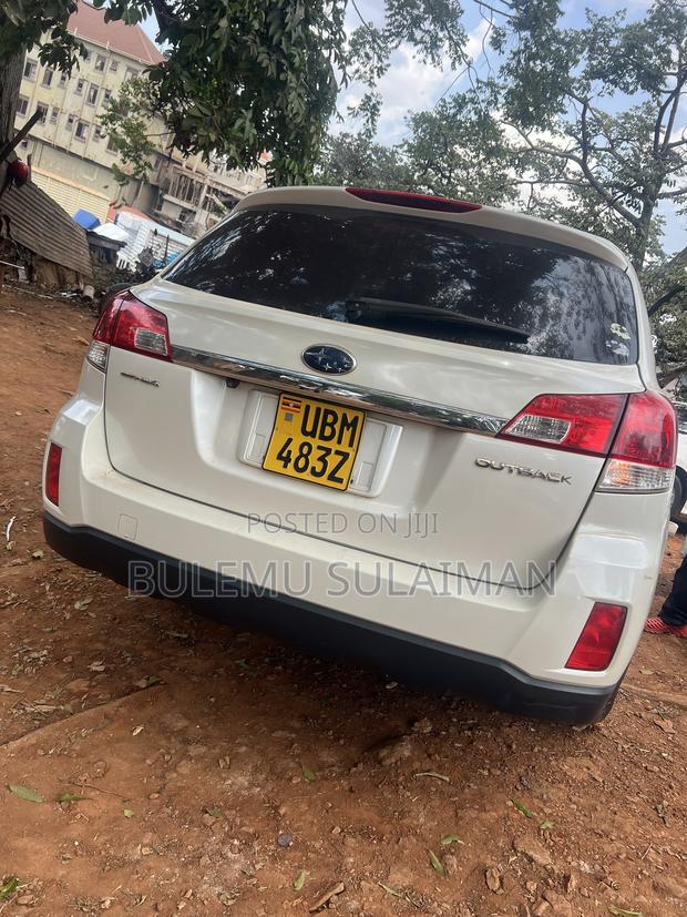 Subaru Outback 2014 White
