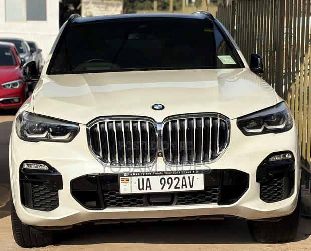 BMW X5 xDrive40i 2022 White