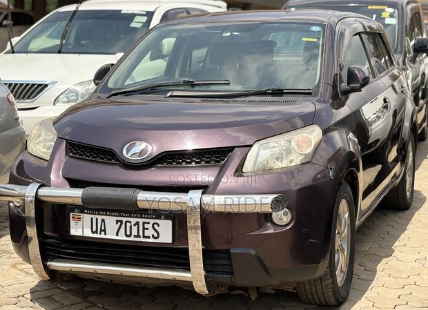 Toyota IST 2010