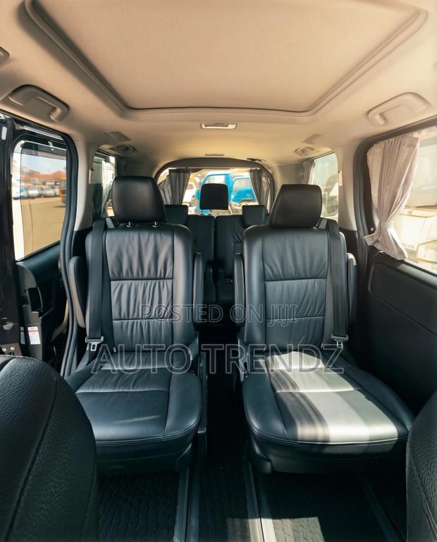 Toyota Noah 2014 Burgundy