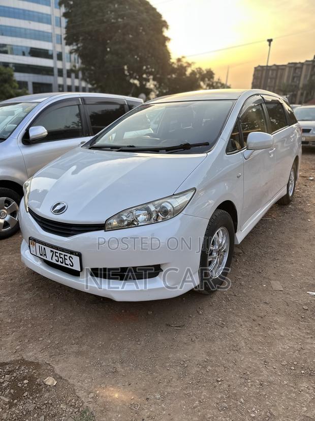 Toyota Wish 2011 White