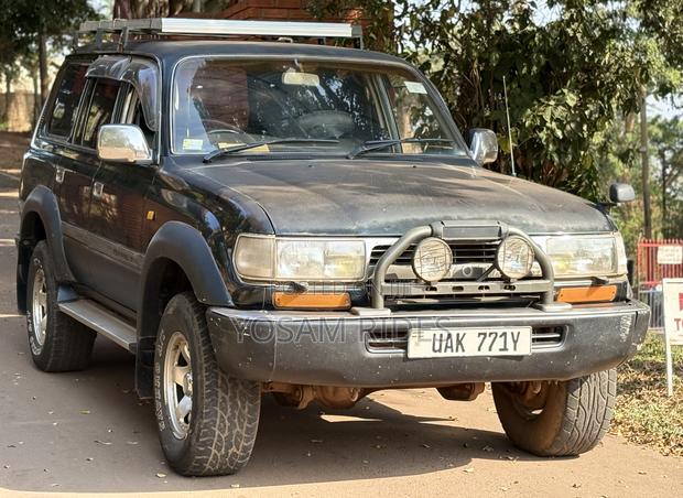 Toyota Land Cruiser 1996 Green
