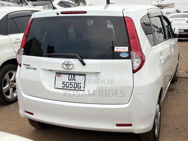 Toyota Passo Sette 1.5 FWD 2009 White