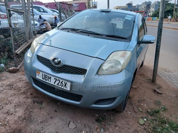 Toyota Vitz 2008 Green