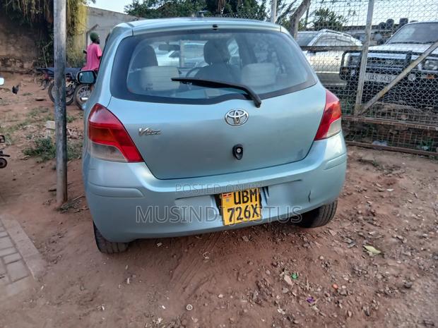 Toyota Vitz 2008 Green