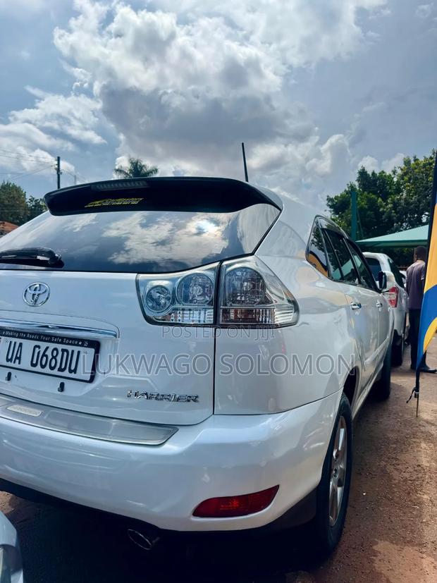 Toyota Harrier 2012 White