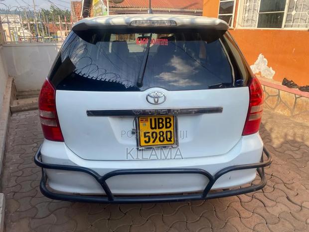 Toyota Wish 2003 White