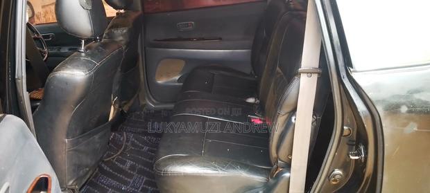 Toyota Ipsum 2000 Black