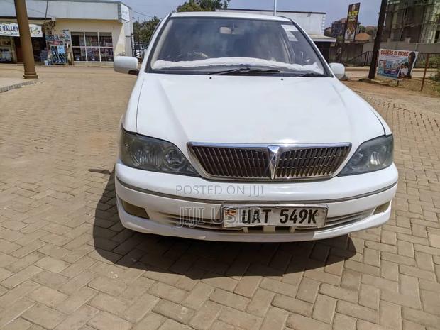 Toyota Vista 2000 White