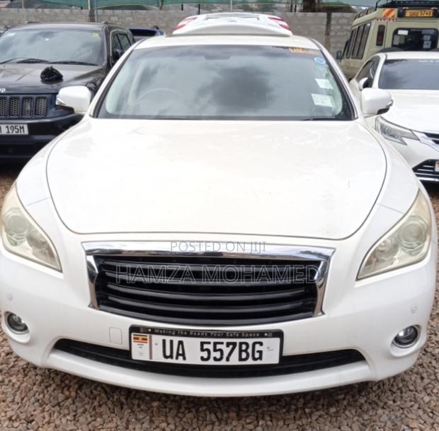 Nissan Fuga 2010 White