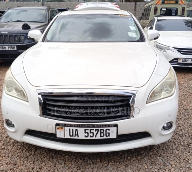 Nissan Fuga 2010 White