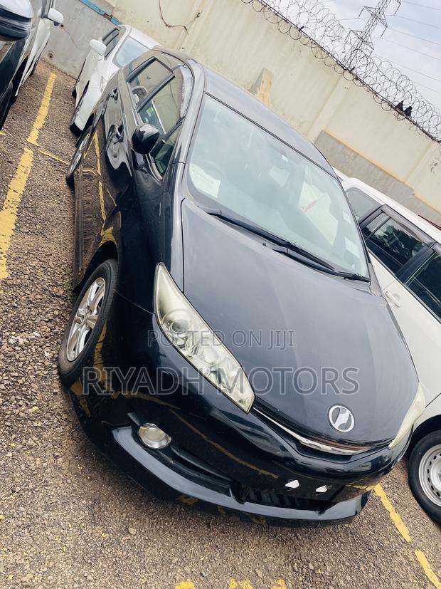 Toyota Wish 2014 Black