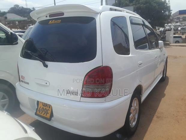 Toyota Corolla Spacio 2000 White