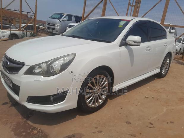 Subaru Legacy 2012 White