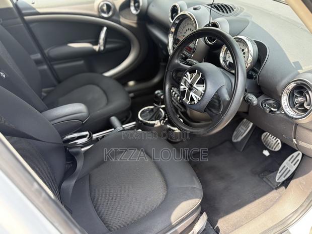Mini Cooper 2015 White