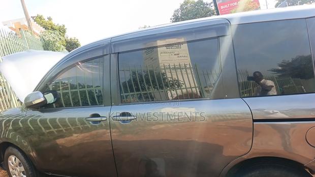 Toyota Sienta 2008 Gray