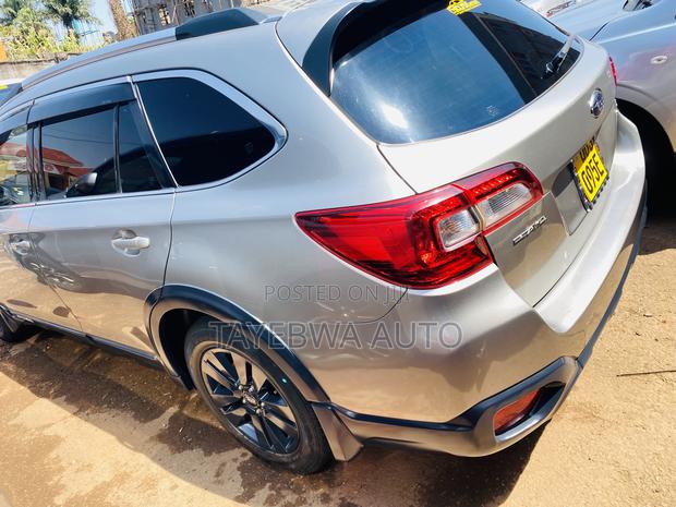 Subaru Outback 2016 Silver