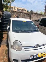 Toyota Sienta 2015 White for sale