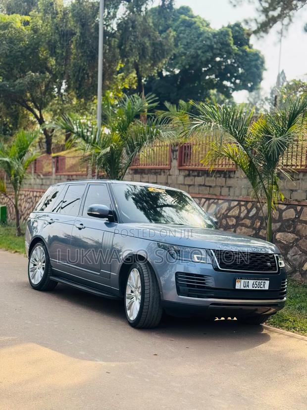 Land Rover Range Rover Vogue 2018 Blue
