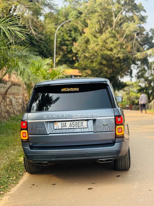 Land Rover Range Rover Vogue 2018 Blue