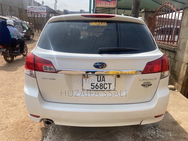 Subaru Legacy 2020 White