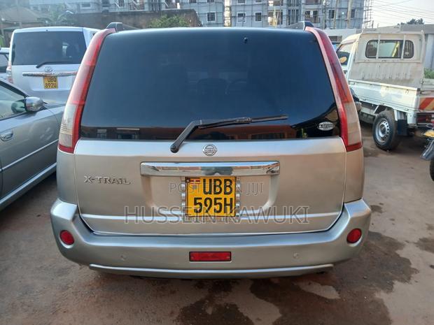 Nissan X-Trail 2005 Gray