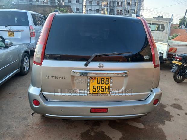 Nissan X-Trail 2005 Gray