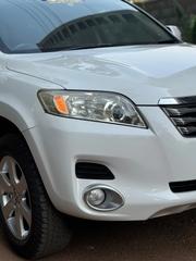 Toyota Vanguard 2012 White for sale