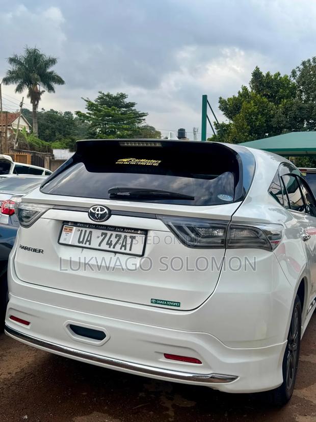 Toyota Harrier 2016 White