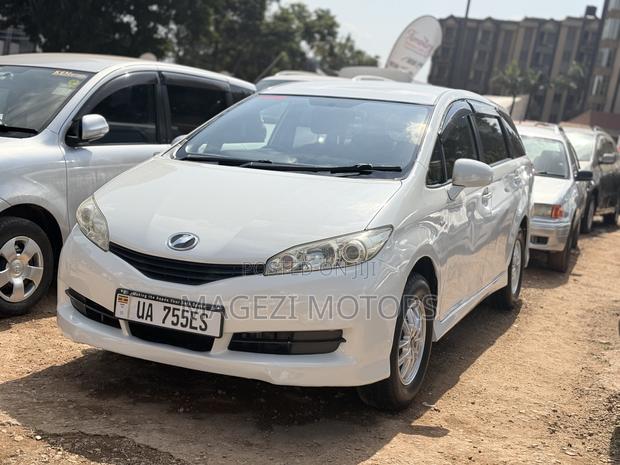 Toyota Wish 2012 White