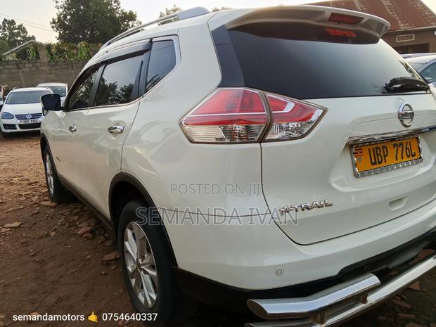 Nissan X-Trail 2017 White