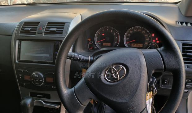 Toyota Corolla Fielder 2010 Silver