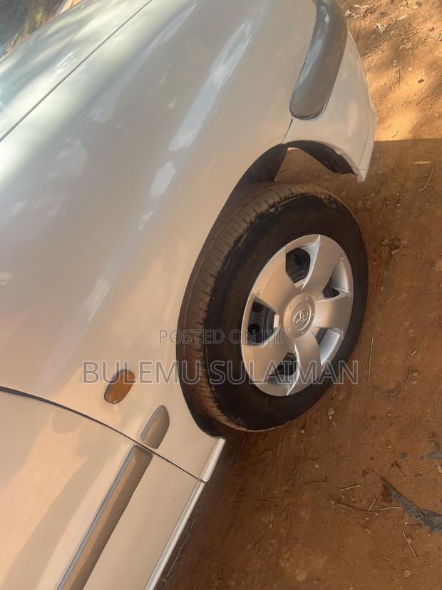 Toyota Raum 1.5 AWD 2000 White