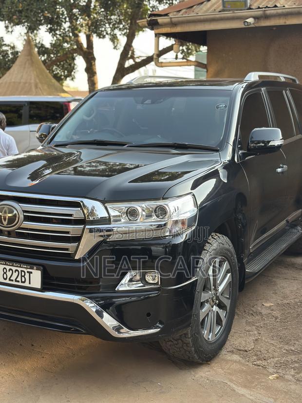 Toyota Land Cruiser Prado 2020 Black