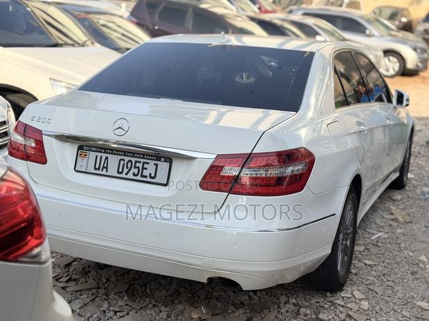 Mercedes-Benz E300 2010 White