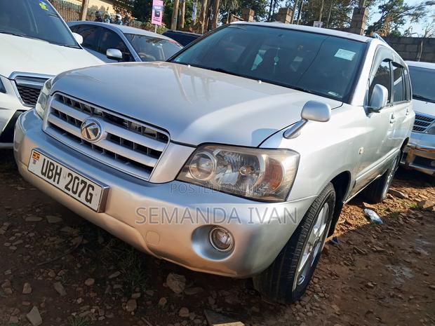 Toyota Kluger 2005 Silver